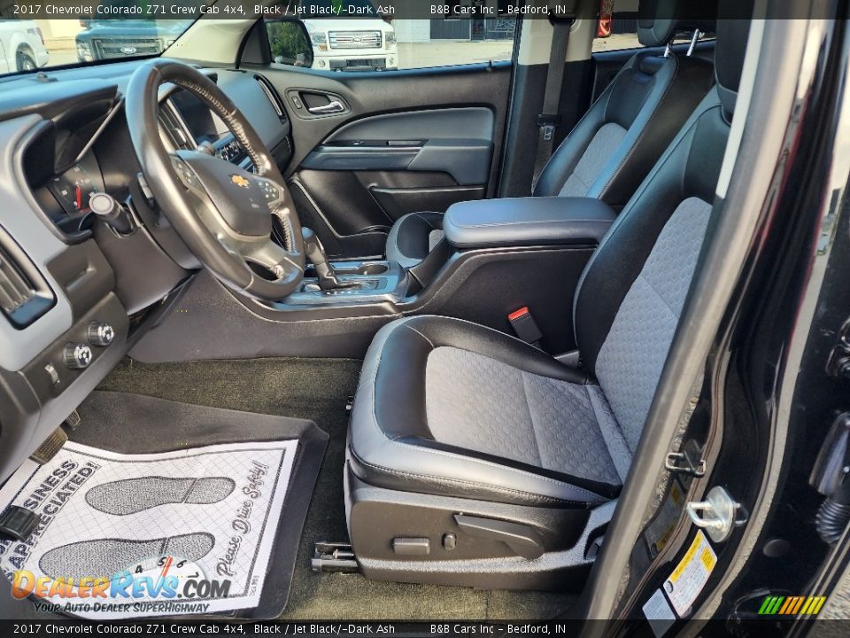 Front Seat of 2017 Chevrolet Colorado Z71 Crew Cab 4x4 Photo #11