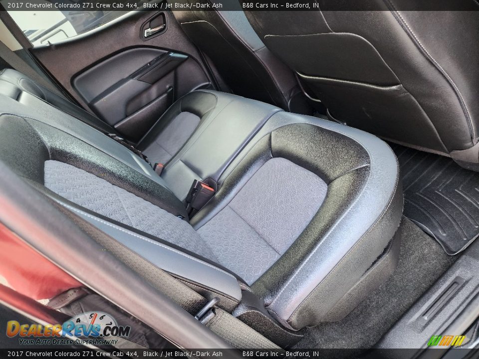 Rear Seat of 2017 Chevrolet Colorado Z71 Crew Cab 4x4 Photo #19