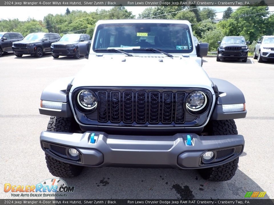 2024 Jeep Wrangler 4-Door Willys 4xe Hybrid Silver Zynith / Black Photo #8