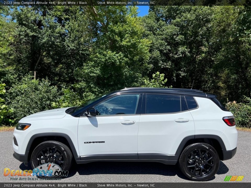 2023 Jeep Compass Altitude 4x4 Bright White / Black Photo #1