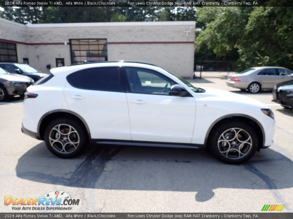 2024 Alfa Romeo Stelvio Ti AWD Alfa White / Black/Chocolate Photo #6