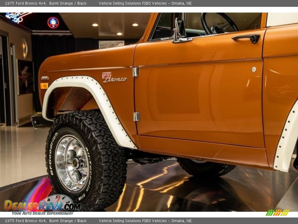 1975 Ford Bronco 4x4 Burnt Orange / Black Photo #21