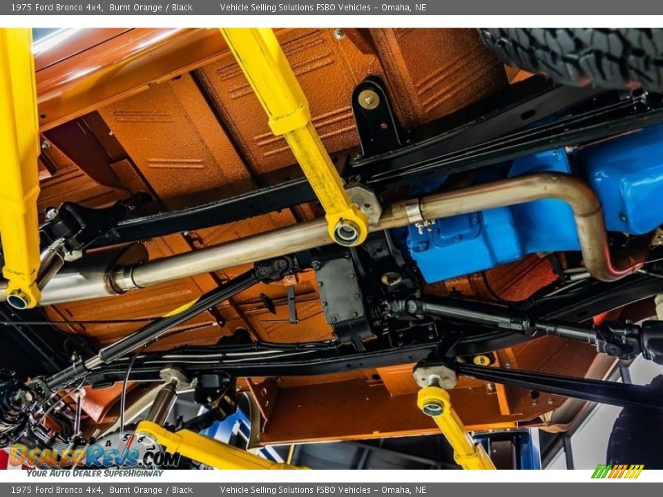 Undercarriage of 1975 Ford Bronco 4x4 Photo #35