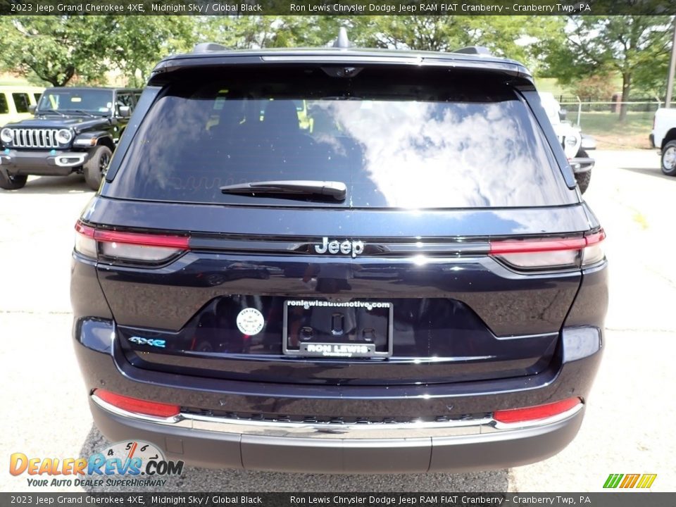 2023 Jeep Grand Cherokee 4XE Midnight Sky / Global Black Photo #4