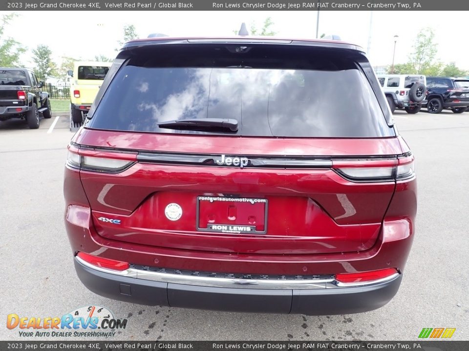 2023 Jeep Grand Cherokee 4XE Velvet Red Pearl / Global Black Photo #4