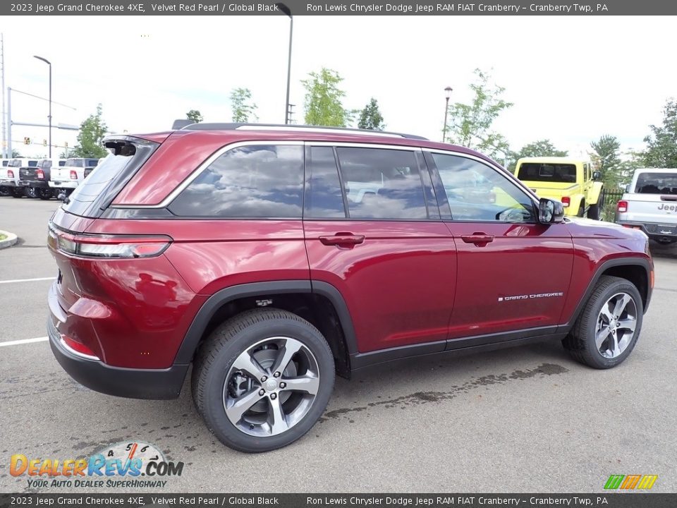 2023 Jeep Grand Cherokee 4XE Velvet Red Pearl / Global Black Photo #5