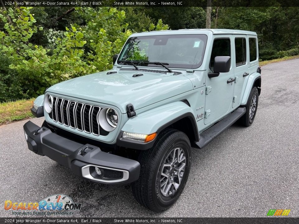 Earl 2024 Jeep Wrangler 4-Door Sahara 4x4 Photo #2