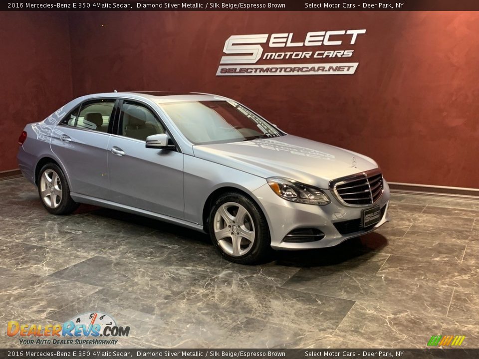 Front 3/4 View of 2016 Mercedes-Benz E 350 4Matic Sedan Photo #3