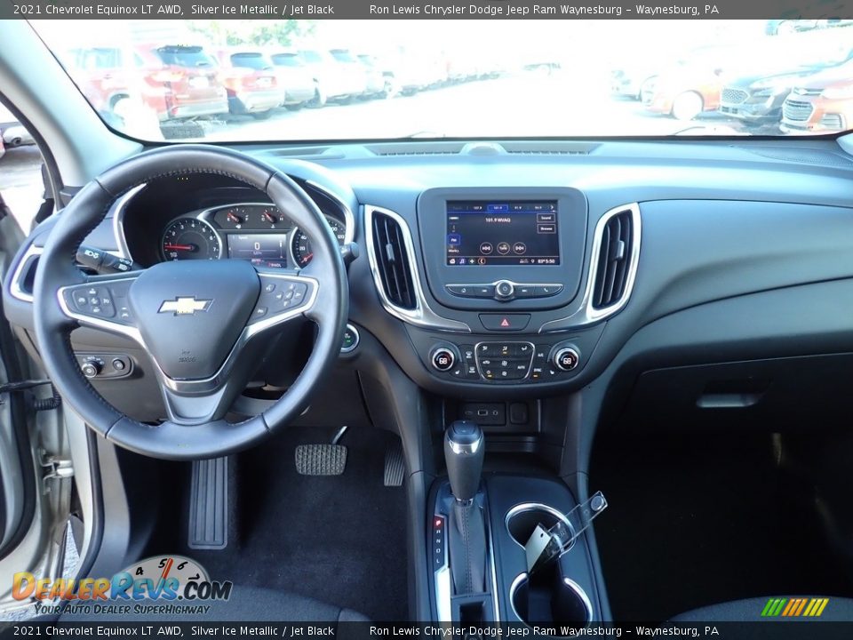 Dashboard of 2021 Chevrolet Equinox LT AWD Photo #13