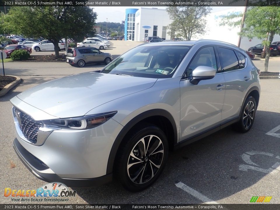 Front 3/4 View of 2023 Mazda CX-5 S Premium Plus AWD Photo #7