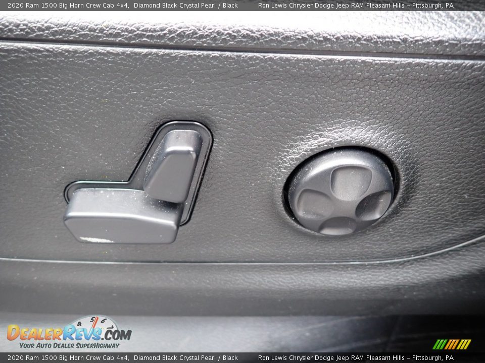 2020 Ram 1500 Big Horn Crew Cab 4x4 Diamond Black Crystal Pearl / Black Photo #16