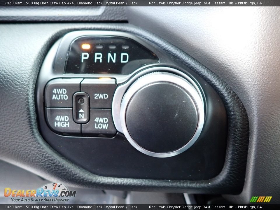 2020 Ram 1500 Big Horn Crew Cab 4x4 Diamond Black Crystal Pearl / Black Photo #17