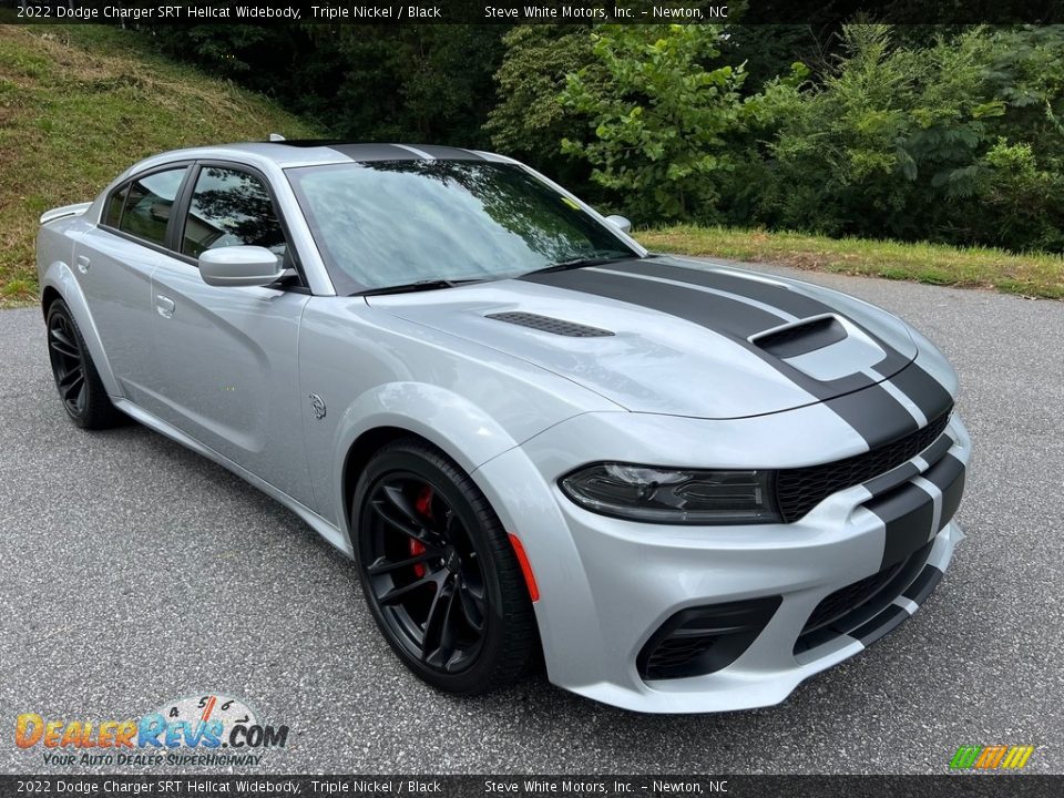 Front 3/4 View of 2022 Dodge Charger SRT Hellcat Widebody Photo #4