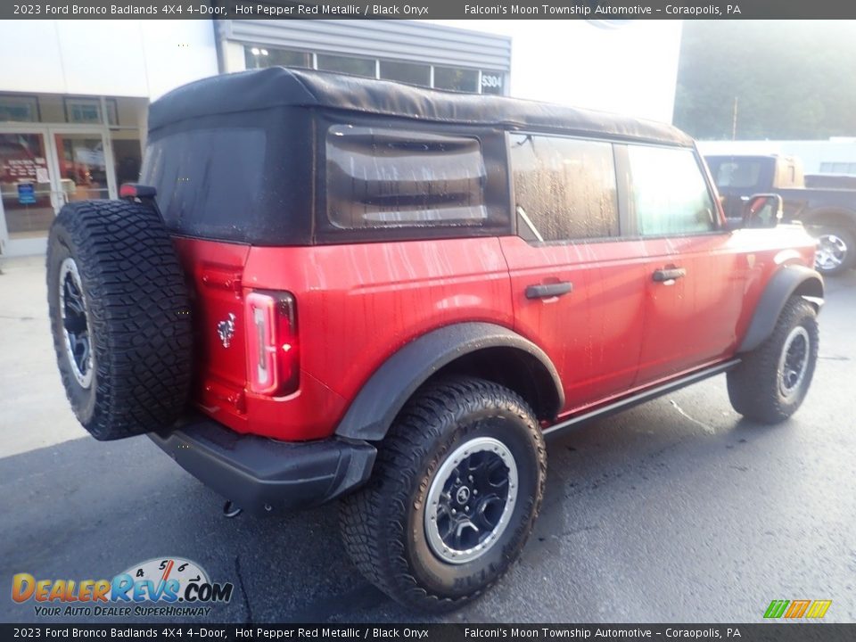 2023 Ford Bronco Badlands 4X4 4-Door Hot Pepper Red Metallic / Black Onyx Photo #2