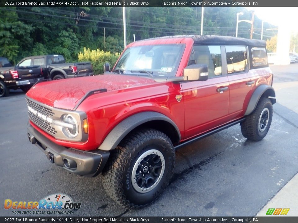 2023 Ford Bronco Badlands 4X4 4-Door Hot Pepper Red Metallic / Black Onyx Photo #6