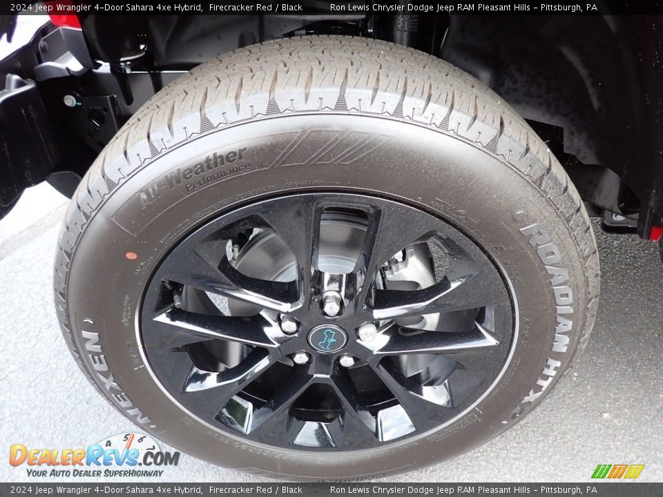 2024 Jeep Wrangler 4-Door Sahara 4xe Hybrid Wheel Photo #10