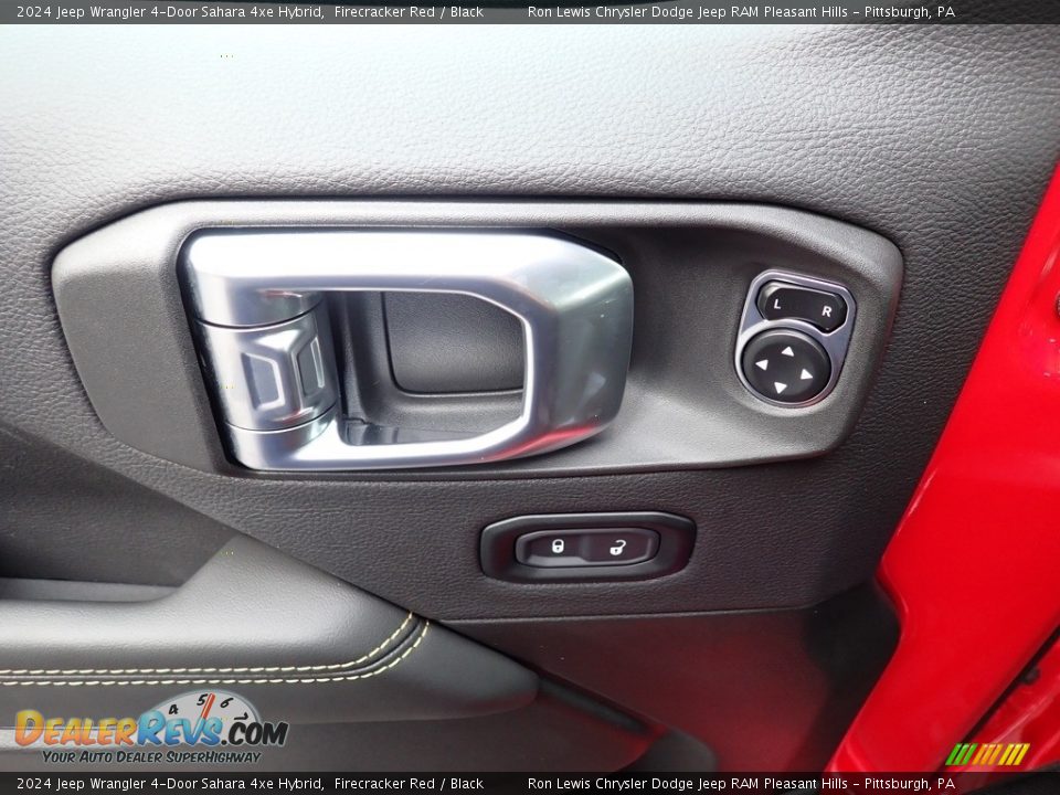 Door Panel of 2024 Jeep Wrangler 4-Door Sahara 4xe Hybrid Photo #14