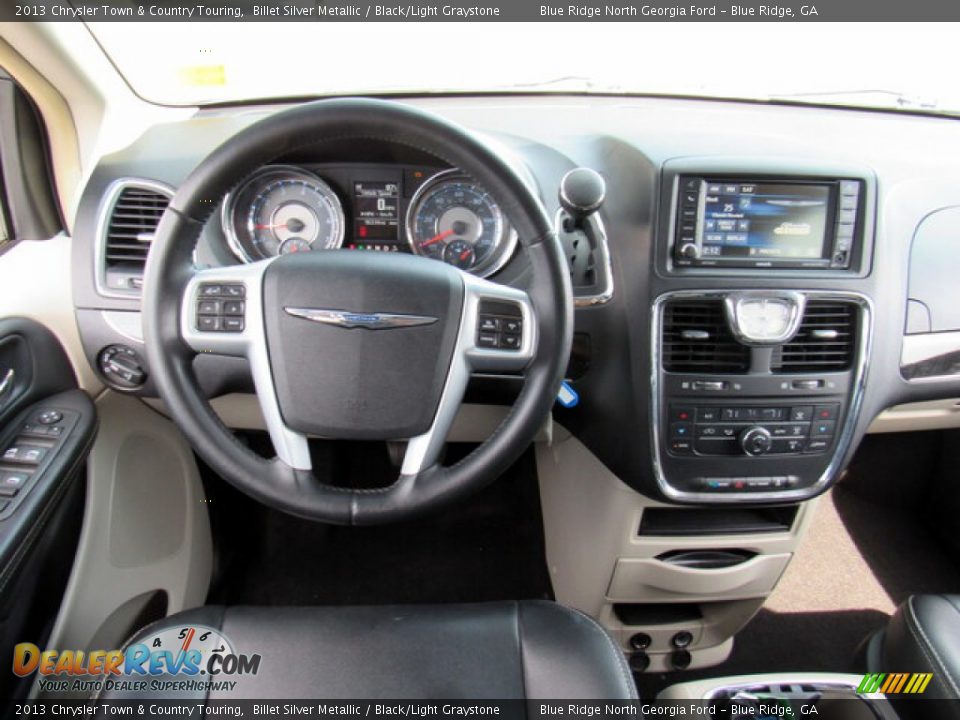 Dashboard of 2013 Chrysler Town & Country Touring Photo #16