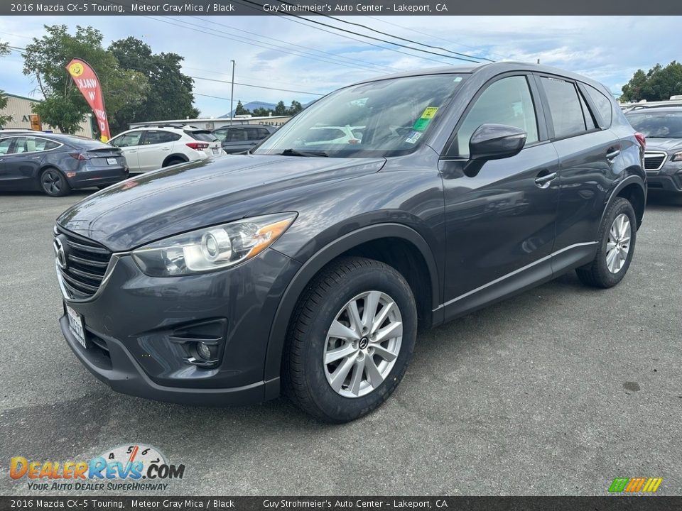 Front 3/4 View of 2016 Mazda CX-5 Touring Photo #3