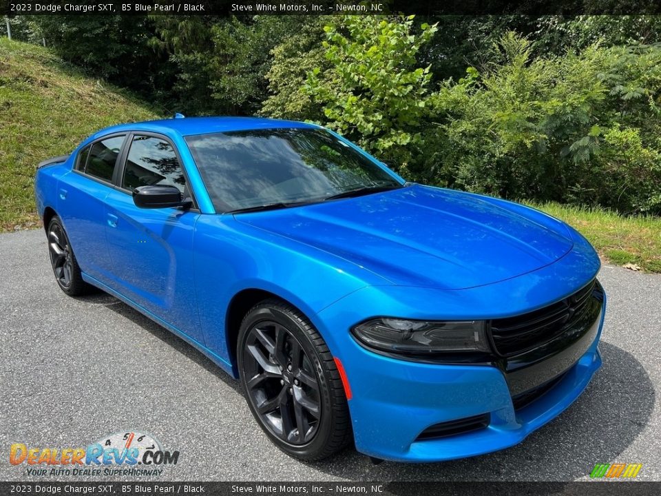 2023 Dodge Charger SXT B5 Blue Pearl / Black Photo #4