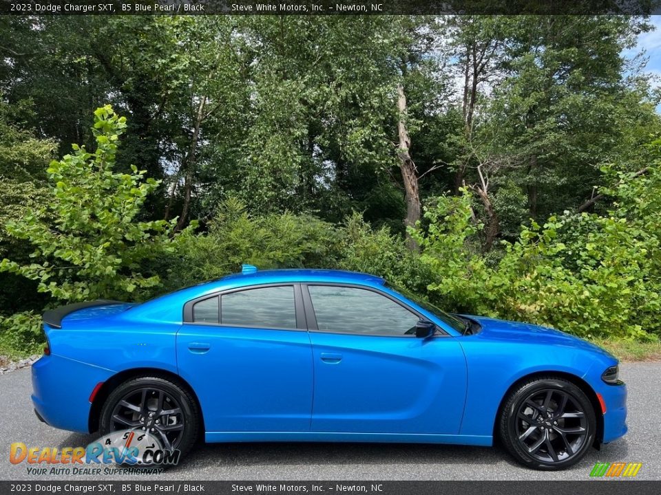 2023 Dodge Charger SXT B5 Blue Pearl / Black Photo #5