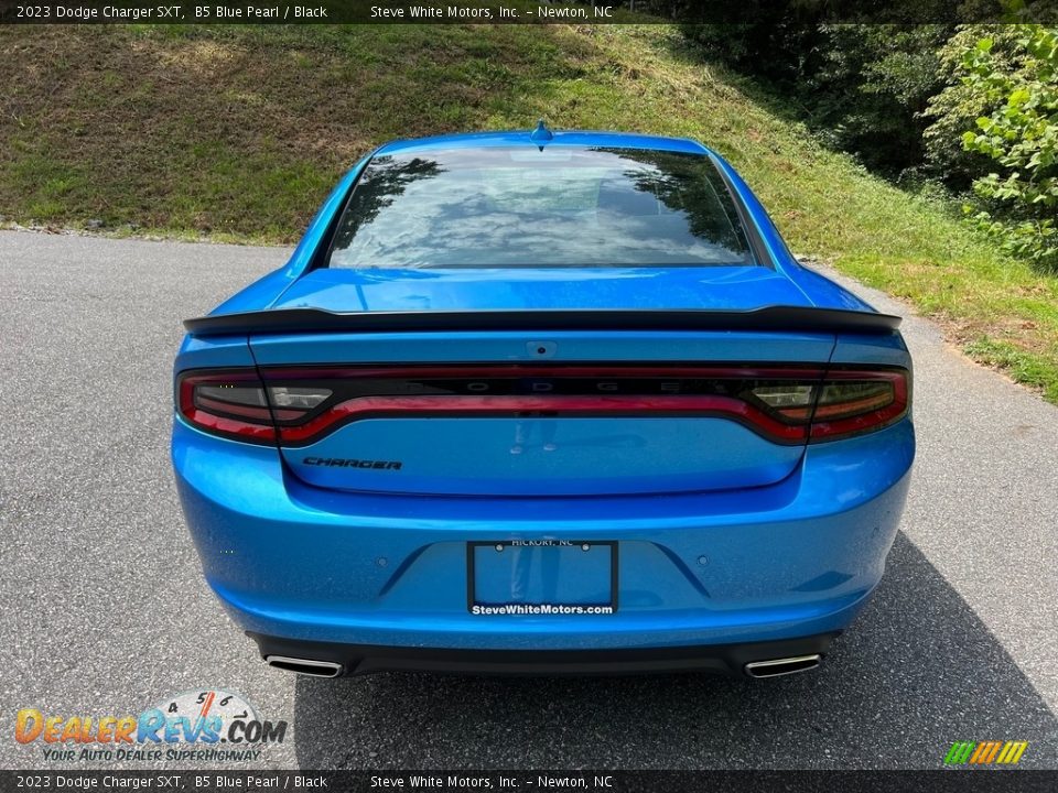 2023 Dodge Charger SXT B5 Blue Pearl / Black Photo #7