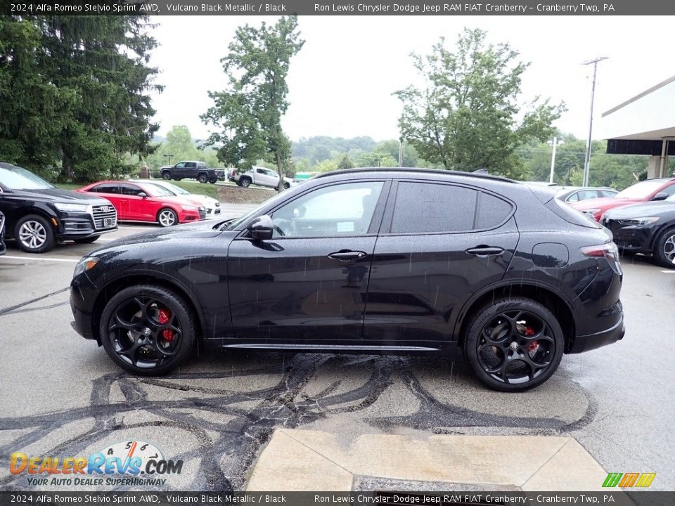 2024 Alfa Romeo Stelvio Sprint AWD Vulcano Black Metallic / Black Photo #2