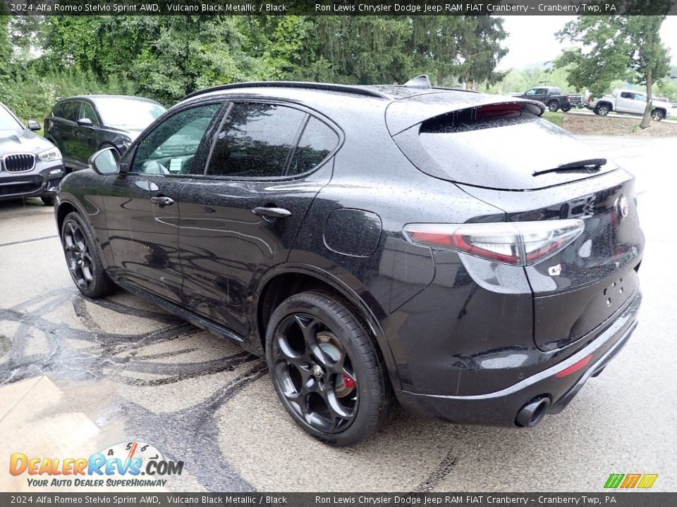 2024 Alfa Romeo Stelvio Sprint AWD Vulcano Black Metallic / Black Photo #3