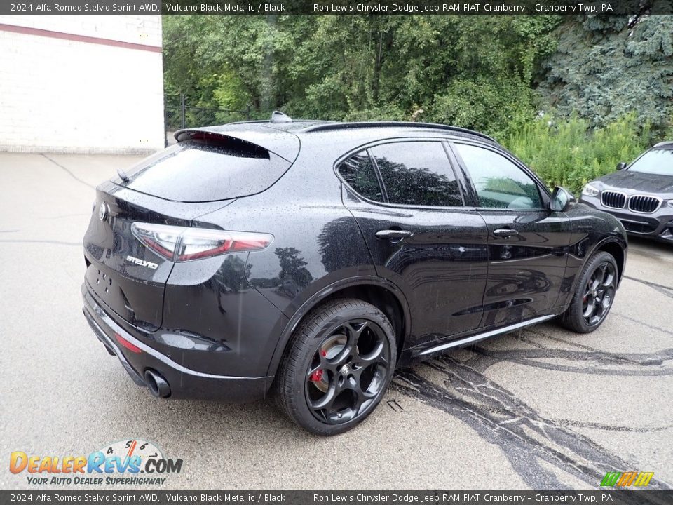 2024 Alfa Romeo Stelvio Sprint AWD Vulcano Black Metallic / Black Photo #5