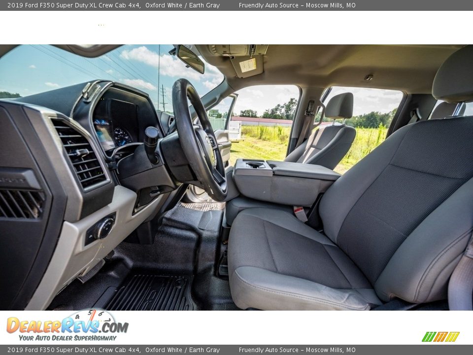 2019 Ford F350 Super Duty XL Crew Cab 4x4 Oxford White / Earth Gray Photo #18