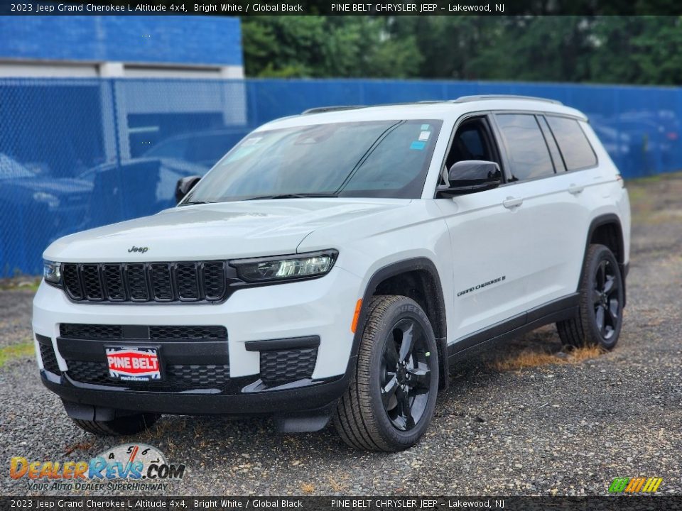 2023 Jeep Grand Cherokee L Altitude 4x4 Bright White / Global Black Photo #1