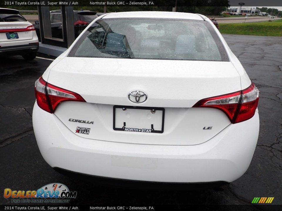 2014 Toyota Corolla LE Super White / Ash Photo #5