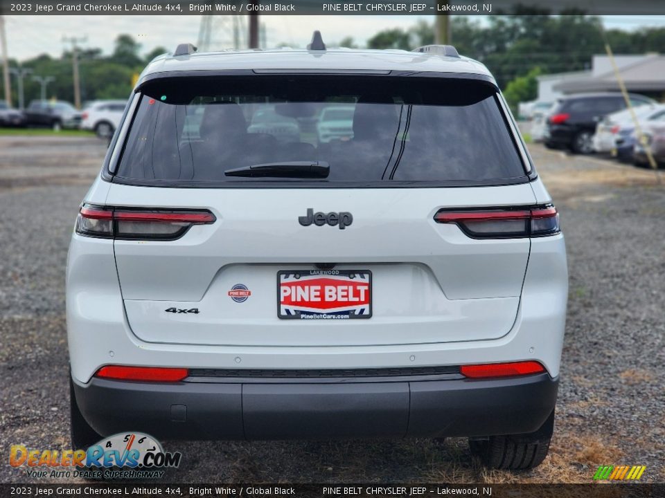 2023 Jeep Grand Cherokee L Altitude 4x4 Bright White / Global Black Photo #6