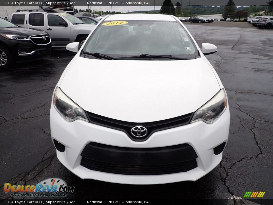 2014 Toyota Corolla LE Super White / Ash Photo #11