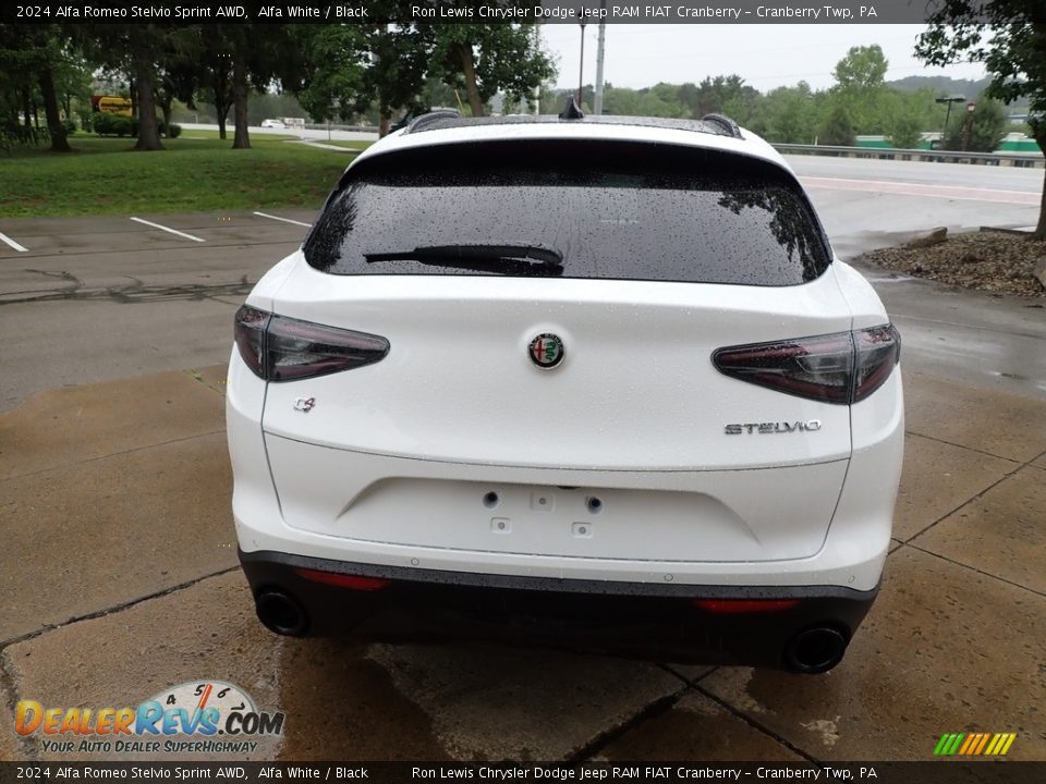 2024 Alfa Romeo Stelvio Sprint AWD Alfa White / Black Photo #4