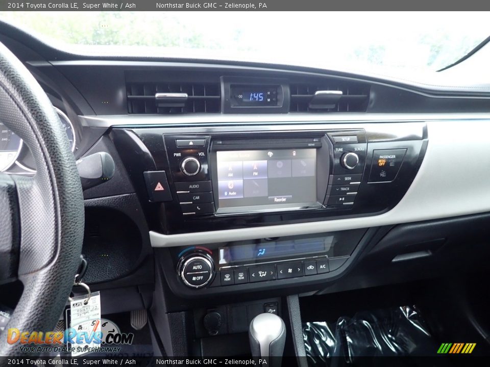2014 Toyota Corolla LE Super White / Ash Photo #22
