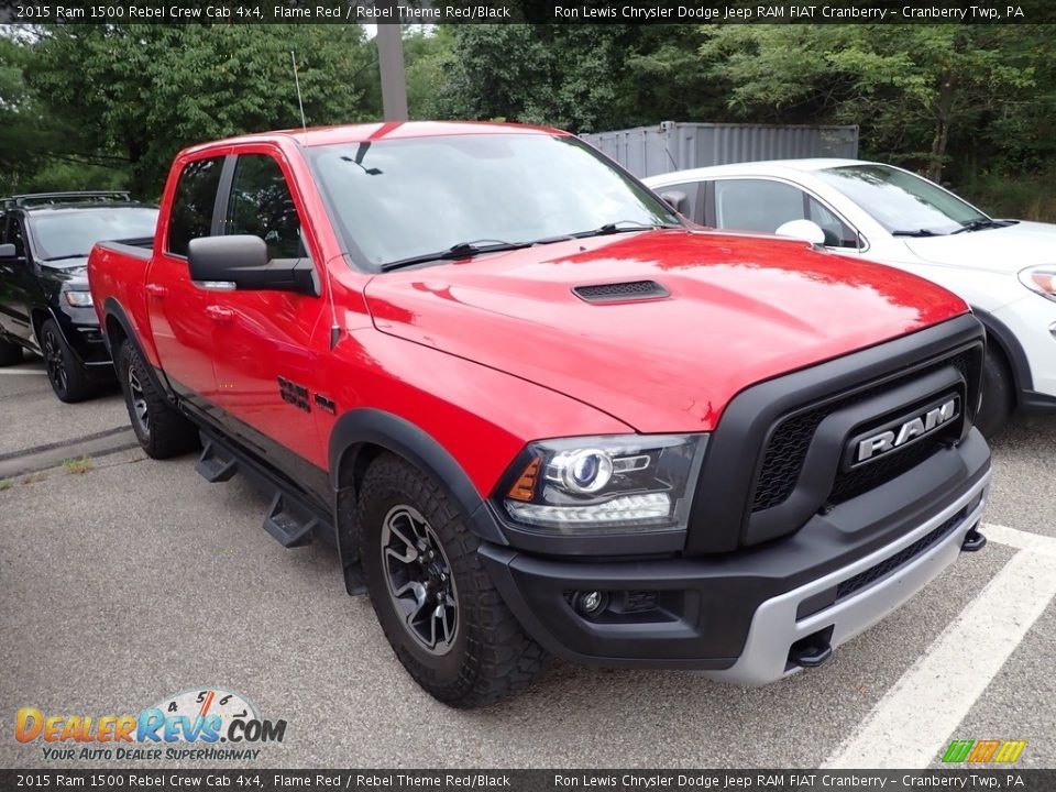 Front 3/4 View of 2015 Ram 1500 Rebel Crew Cab 4x4 Photo #3