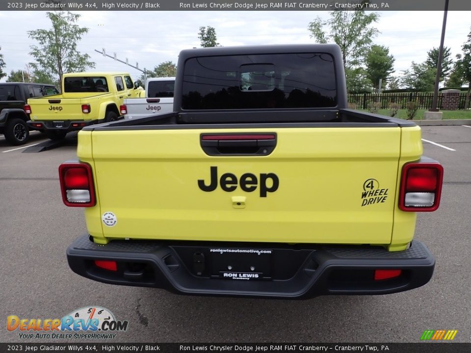 2023 Jeep Gladiator Willys 4x4 High Velocity / Black Photo #4