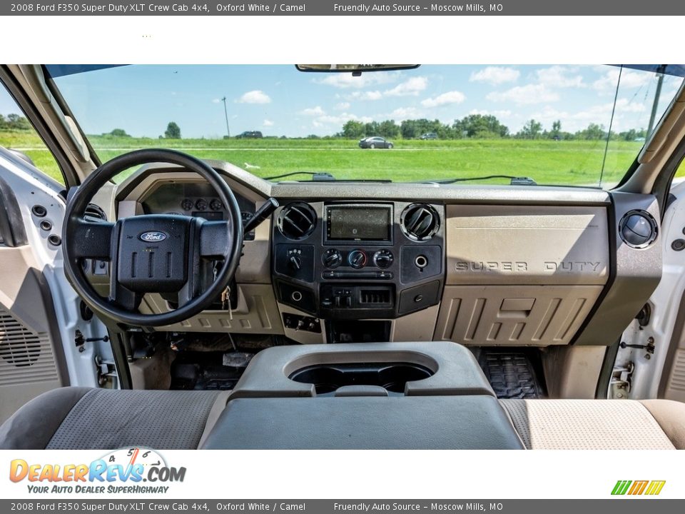 Dashboard of 2008 Ford F350 Super Duty XLT Crew Cab 4x4 Photo #25