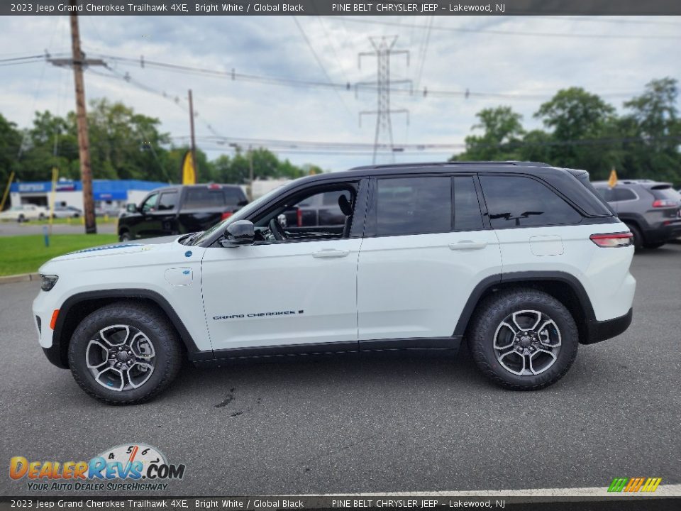 2023 Jeep Grand Cherokee Trailhawk 4XE Bright White / Global Black Photo #3