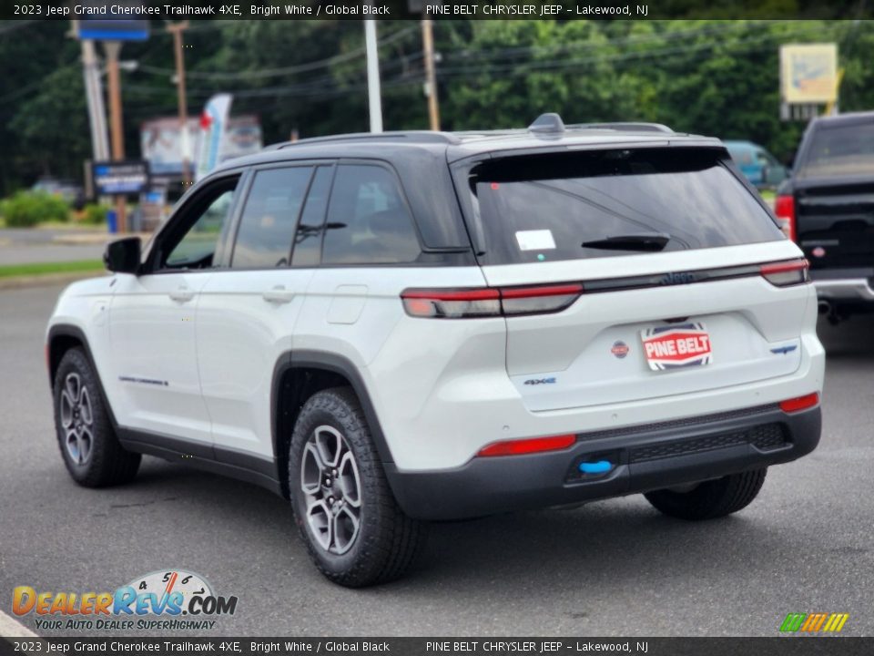 2023 Jeep Grand Cherokee Trailhawk 4XE Bright White / Global Black Photo #4