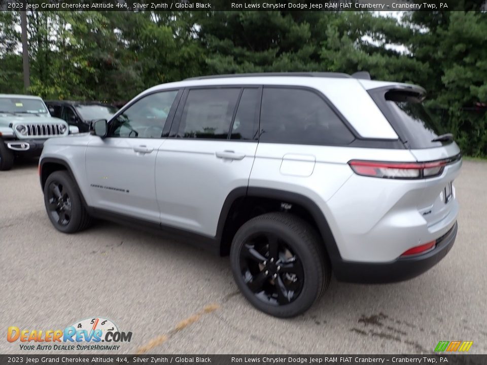 2023 Jeep Grand Cherokee Altitude 4x4 Silver Zynith / Global Black Photo #3