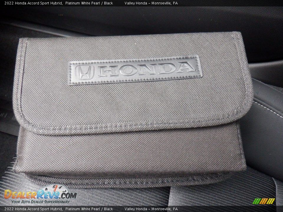 2022 Honda Accord Sport Hybrid Platinum White Pearl / Black Photo #30