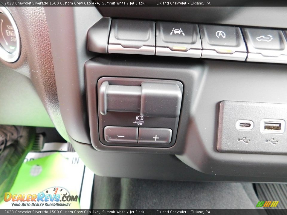 Controls of 2023 Chevrolet Silverado 1500 Custom Crew Cab 4x4 Photo #35
