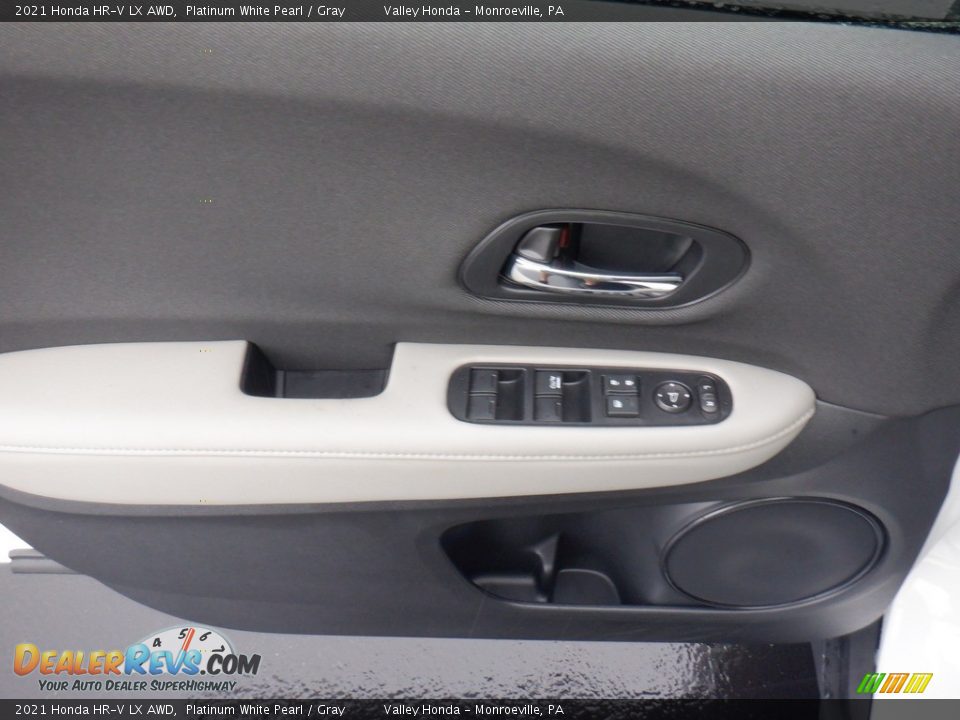 2021 Honda HR-V LX AWD Platinum White Pearl / Gray Photo #9