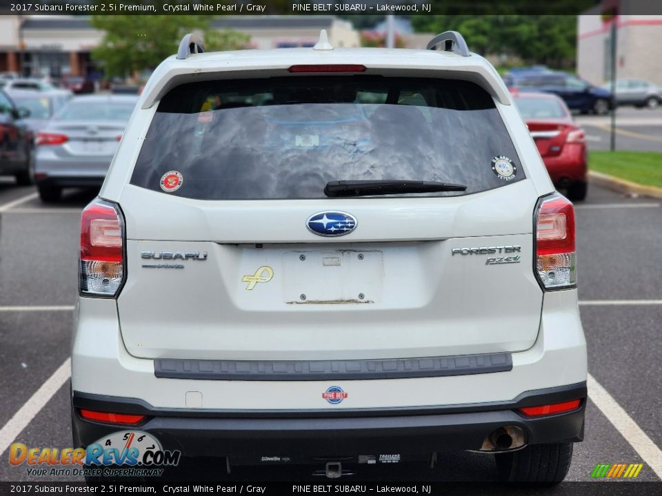 2017 Subaru Forester 2.5i Premium Crystal White Pearl / Gray Photo #4
