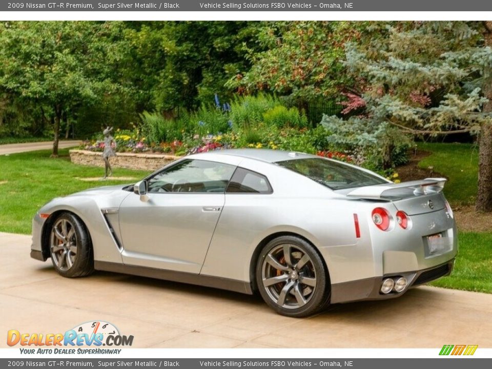 2009 Nissan GT-R Premium Super Silver Metallic / Black Photo #3