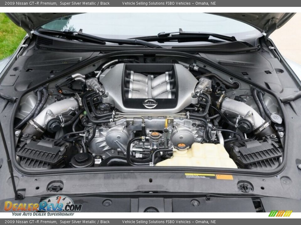 2009 Nissan GT-R Premium Super Silver Metallic / Black Photo #20