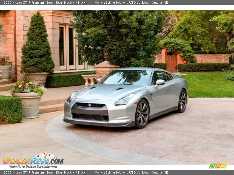 2009 Nissan GT-R Premium Super Silver Metallic / Black Photo #34