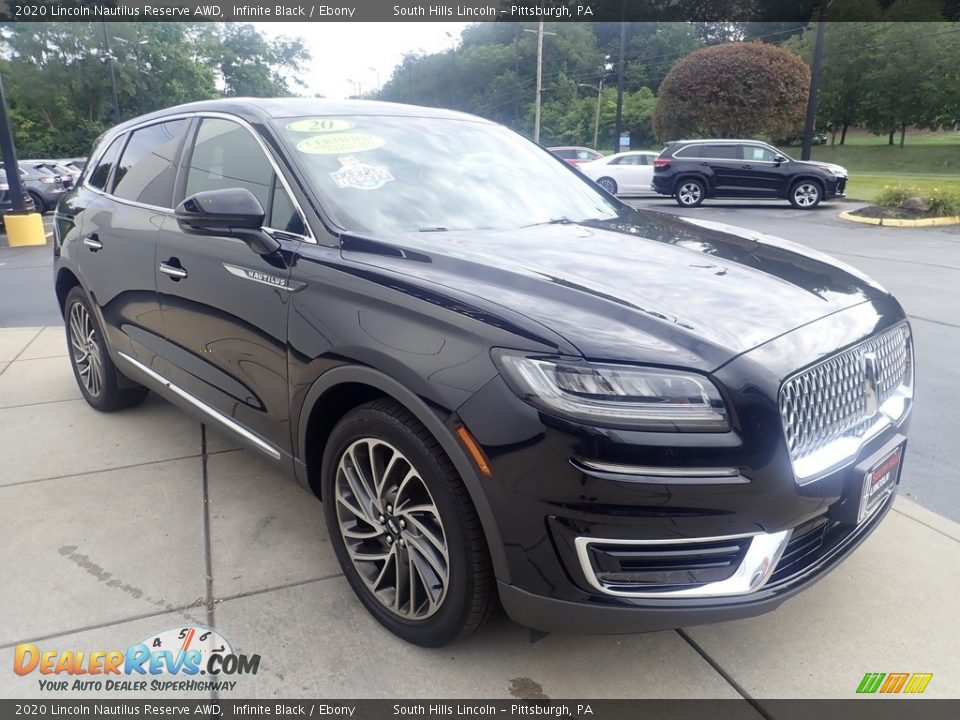 Front 3/4 View of 2020 Lincoln Nautilus Reserve AWD Photo #8
